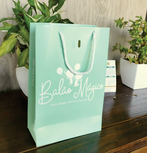 Exemplo de sacola de papel personalizada